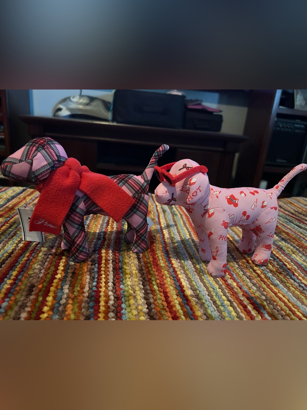 PINK Victoria's Secret limited edition collectible plush dogs - Picture 2 of 11